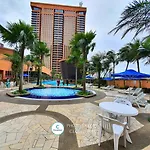Time Square Homestay At Bukit Bintang Next To Monorail Station By Cloud Host
